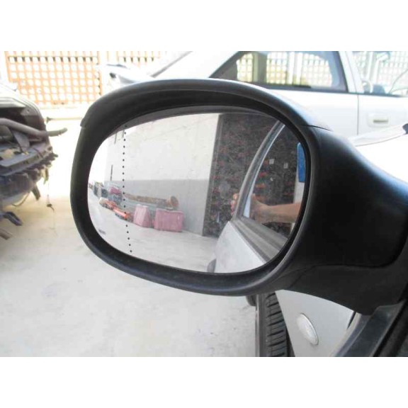 peugeot 206 berlina del año 2002