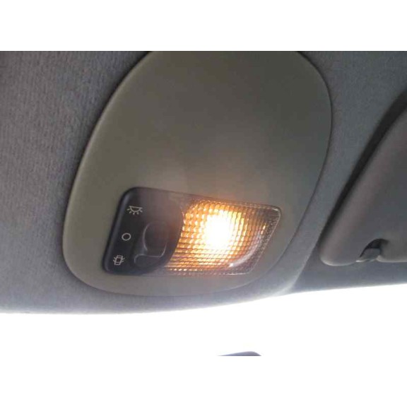 peugeot 206 berlina del año 2002