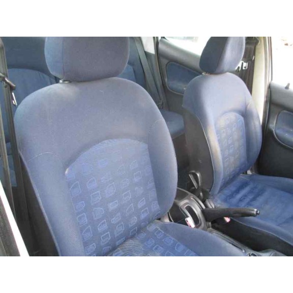 peugeot 206 berlina del año 2002