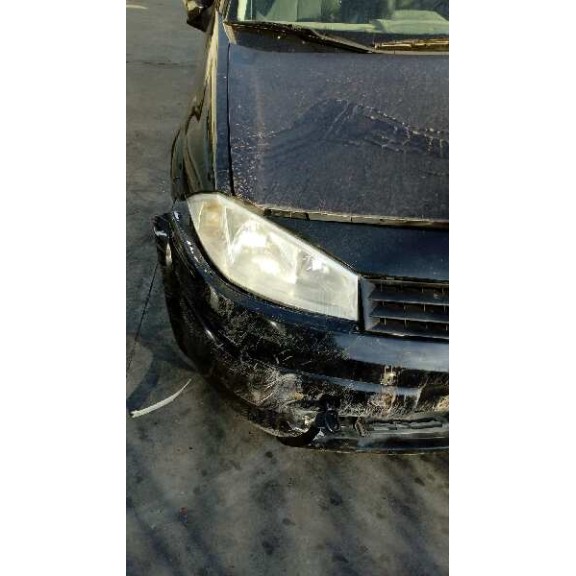 renault megane ii classic berlina del año 2004