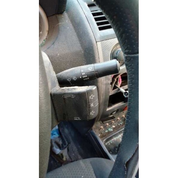 renault megane ii classic berlina del año 2004