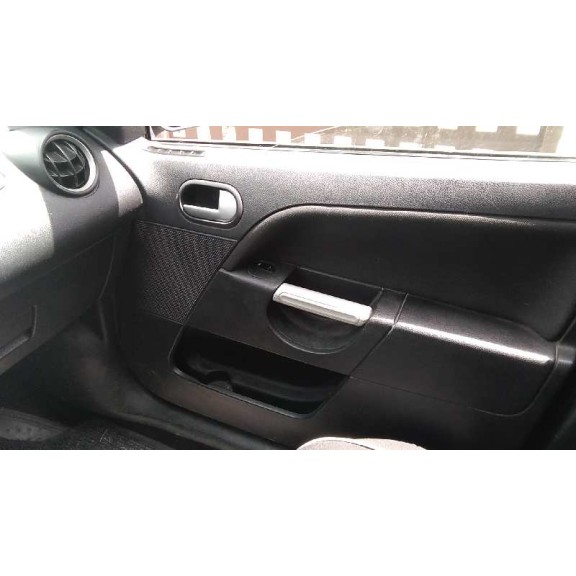 ford fiesta (cbk) del año 2005