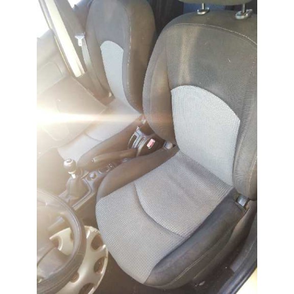 peugeot 206 berlina del año 2005