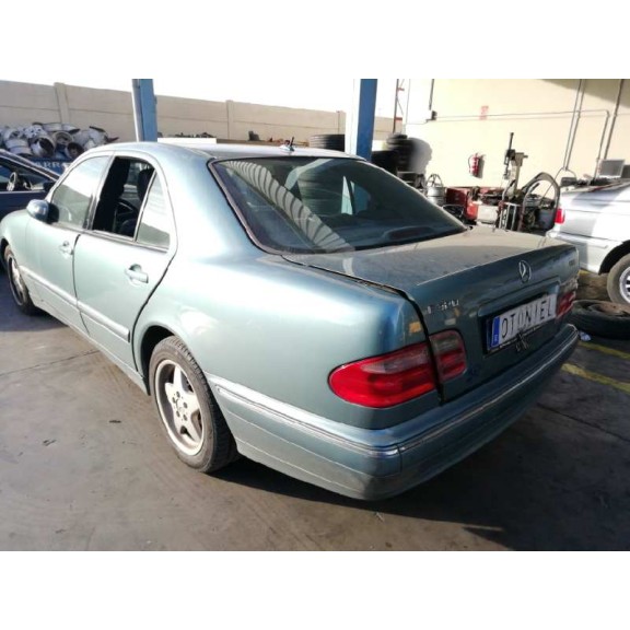 mercedes-benz clase e (w210) berlina diesel del año 2000