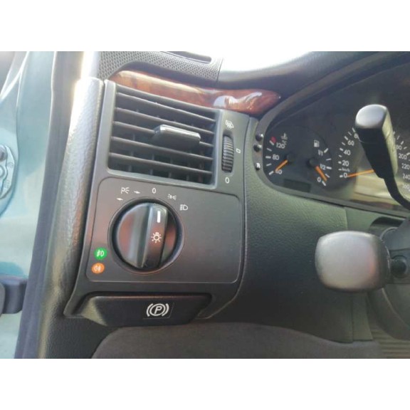 mercedes-benz clase e (w210) berlina diesel del año 2000