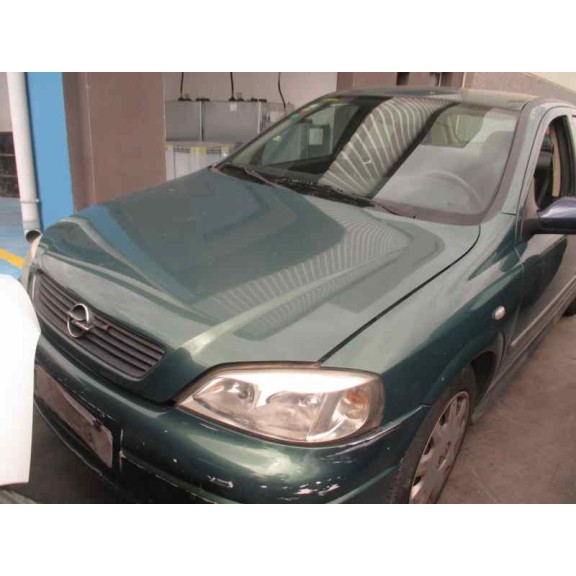 opel astra g berlina del año 2001