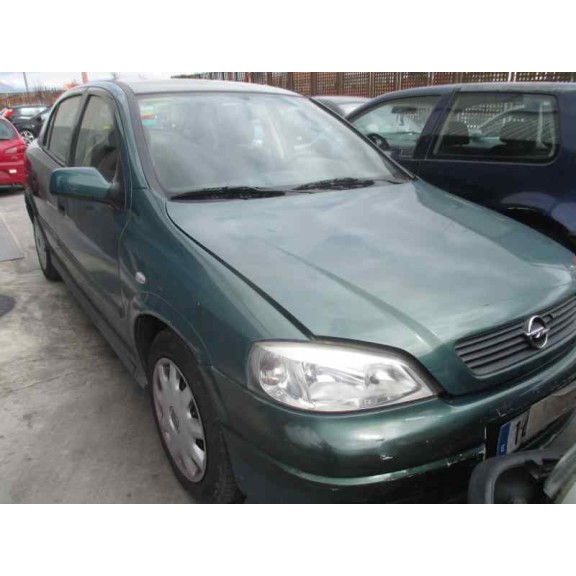 opel astra g berlina del año 2001