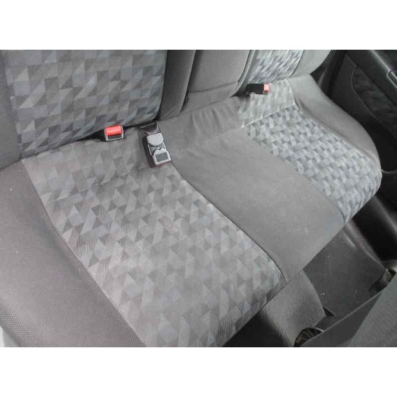 opel astra g berlina del año 2001