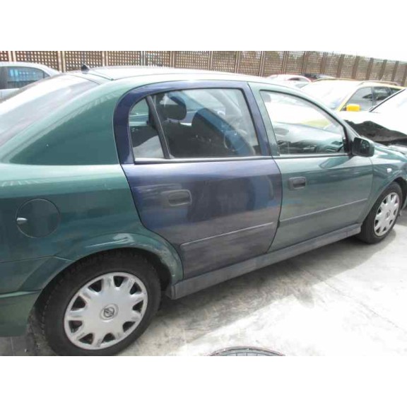 opel astra g berlina del año 2001