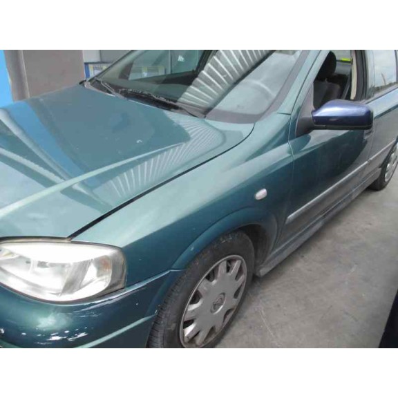 opel astra g berlina del año 2001