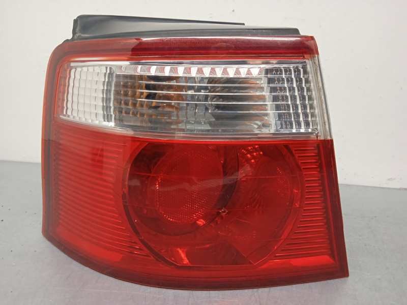 Recambio de piloto trasero izquierdo para kia carens 2.0 crdi ex monovolumen referencia OEM IAM   