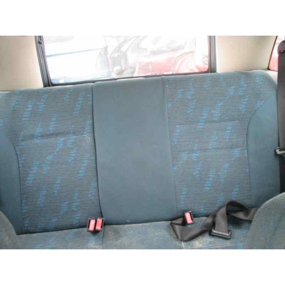 opel corsa c del año 2000