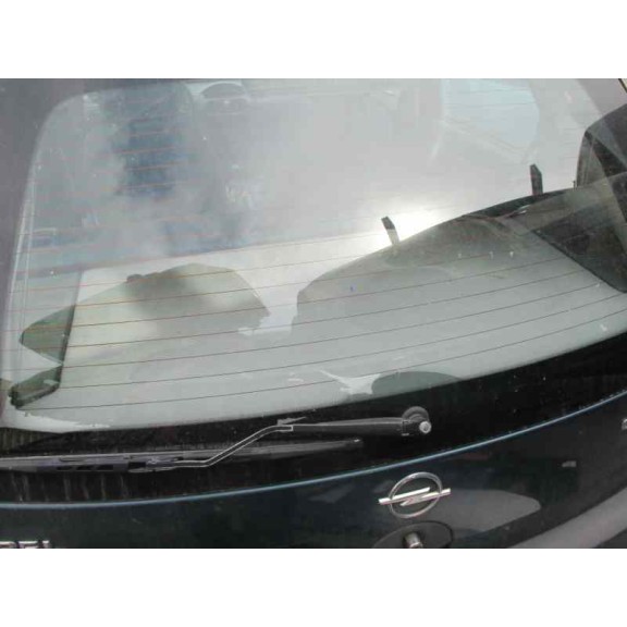 opel corsa c del año 2000