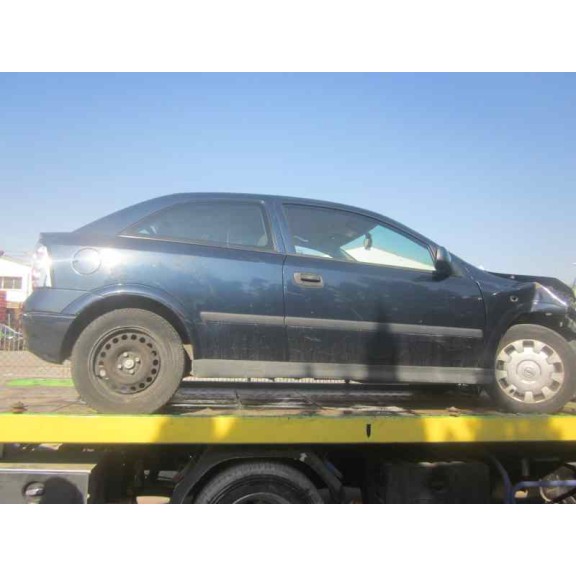 opel astra g berlina del año 2003