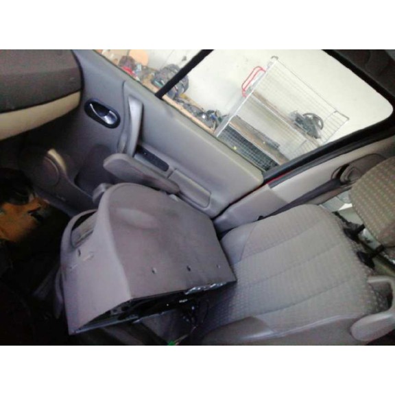 renault scenic ii del año 2006