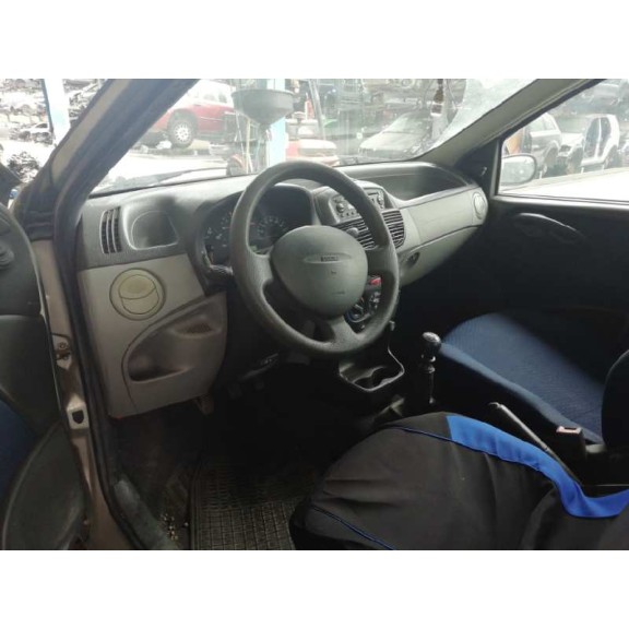 fiat punto berlina (188) del año 2002