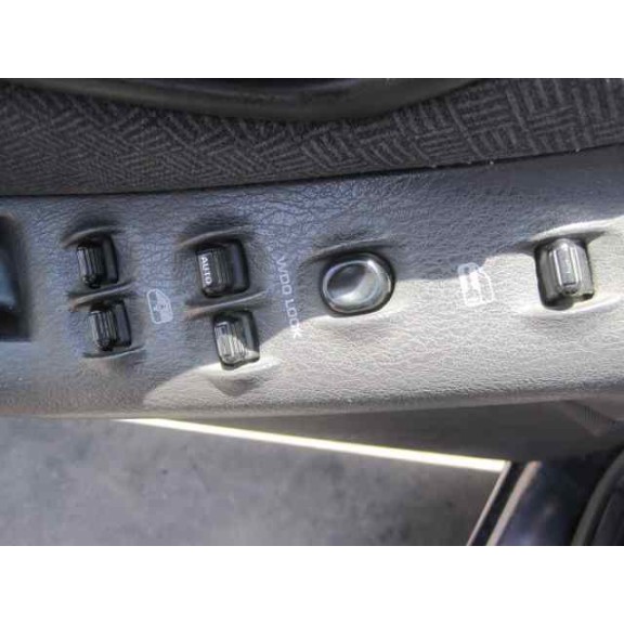 chrysler stratus berlina (ja) del año 1999