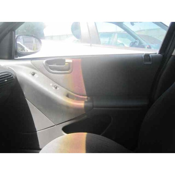 chrysler stratus berlina (ja) del año 1999