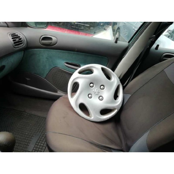 peugeot 206 berlina del año 2001