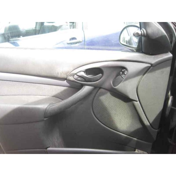 ford focus berlina (cak) del año 2004