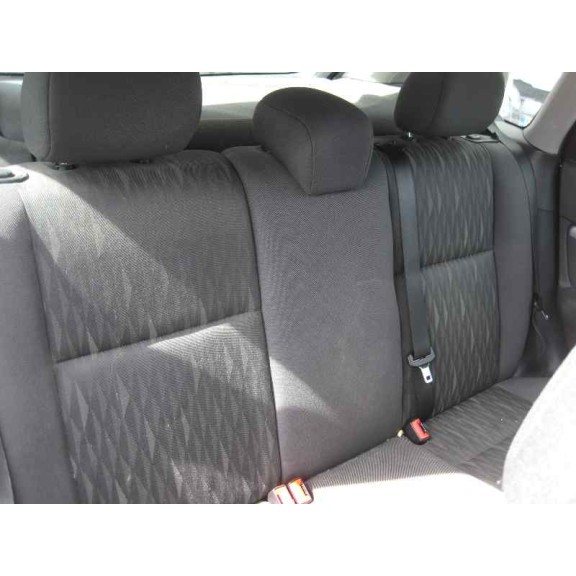 ford focus berlina (cak) del año 2004