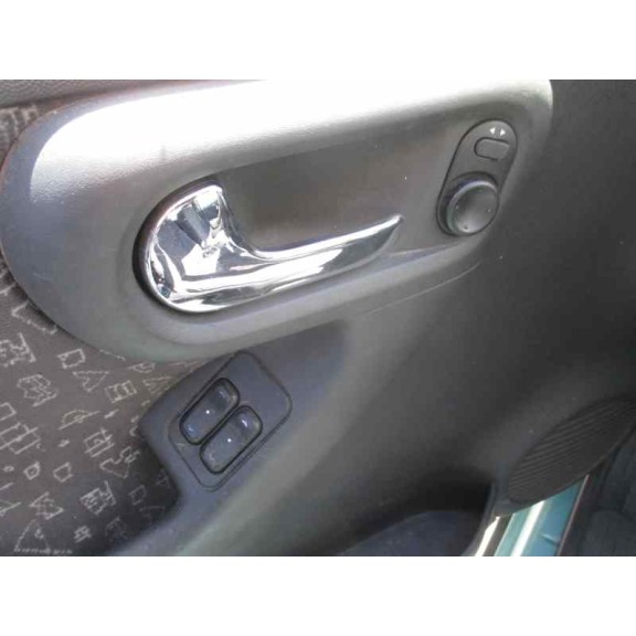 opel corsa c del año 2003