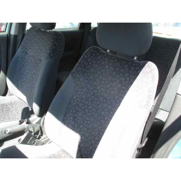 opel corsa c del año 2003