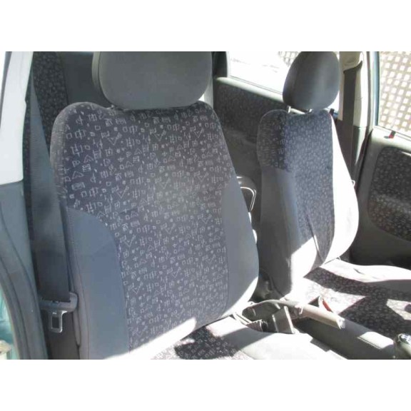 opel corsa c del año 2003