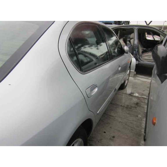 nissan maxima qx (ca33) del año 2001