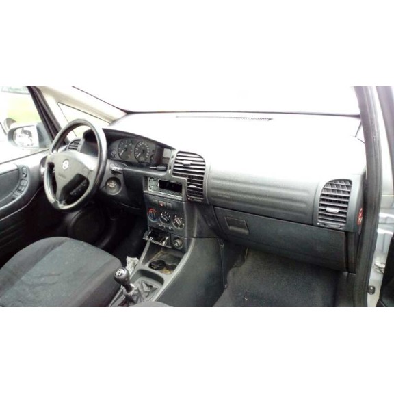 opel zafira a del año 2001