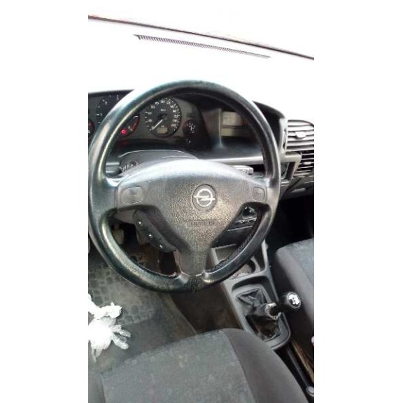 opel zafira a del año 2001