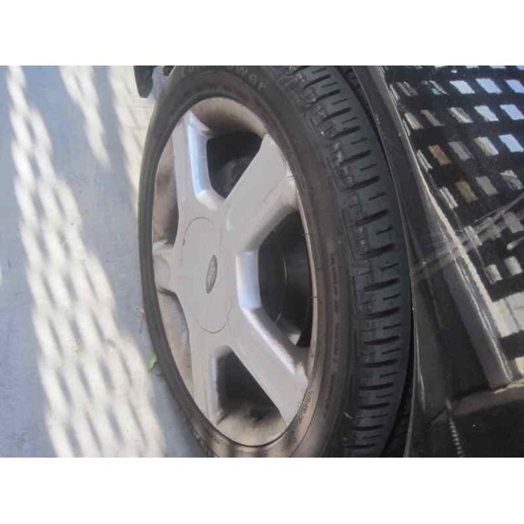 ford focus berlina (cak) del año 2002