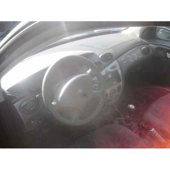ford focus berlina (cak) del año 2002