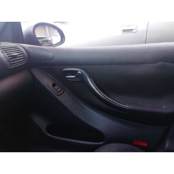 seat toledo (1m2) del año 2003