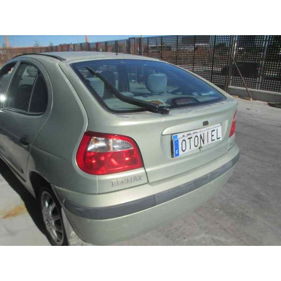 renault megane i fase 2 berlina (ba0) del año 2001