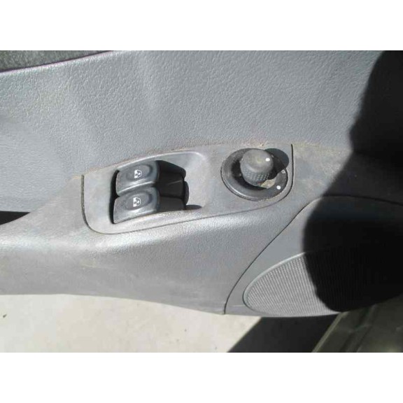 renault megane i fase 2 berlina (ba0) del año 2001