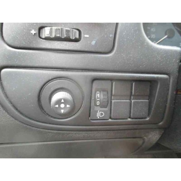 citroën xsara berlina del año 2001