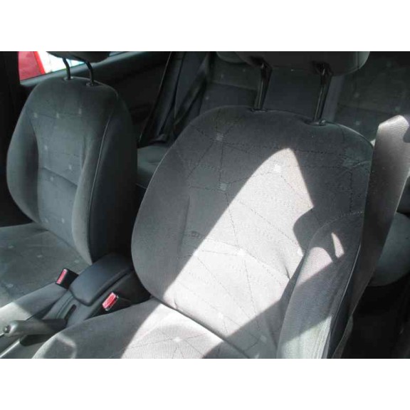 citroën xsara berlina del año 2001