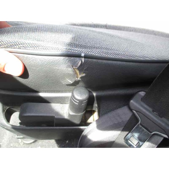 citroën xsara berlina del año 2001