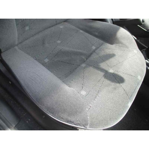 citroën xsara berlina del año 2001