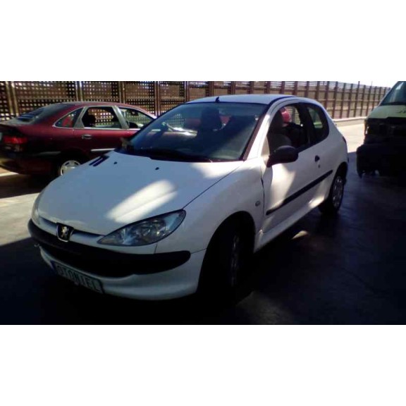 peugeot 206 berlina del año 2004