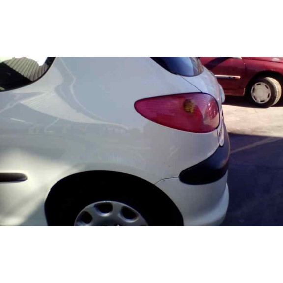 peugeot 206 berlina del año 2004