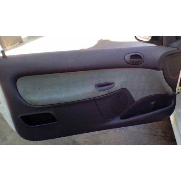 peugeot 206 berlina del año 2004