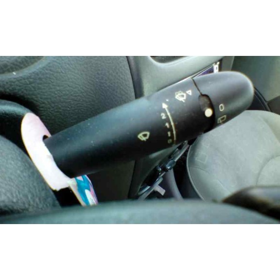 peugeot 206 berlina del año 2004