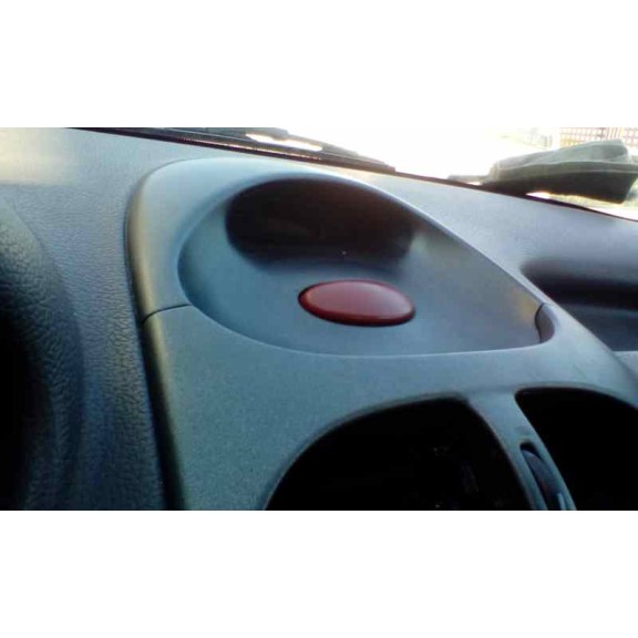 peugeot 206 berlina del año 2004