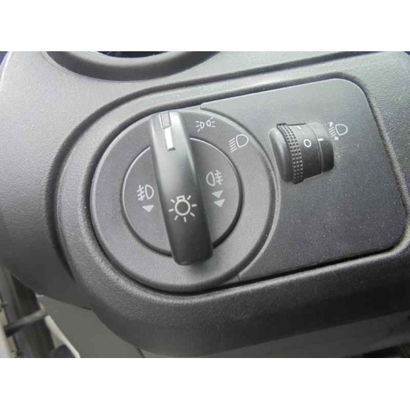 ford fiesta (cbk) del año 2003