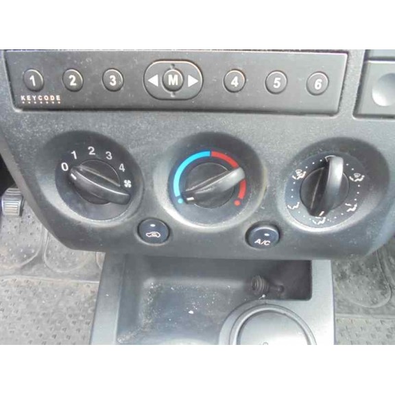 ford fiesta (cbk) del año 2003