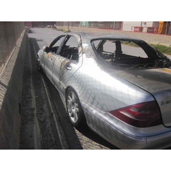 mercedes-benz clase s (w220) berlina del año 2000