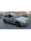 ford focus berlina (cak) del año 2001