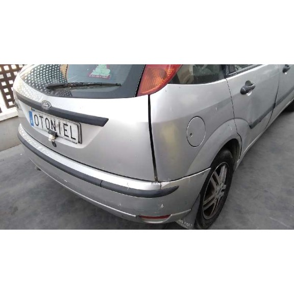 ford focus berlina (cak) del año 2001